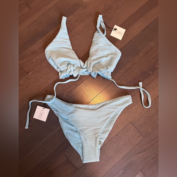 Baby blue bikini top (New with tag) - Picture 3 of 3